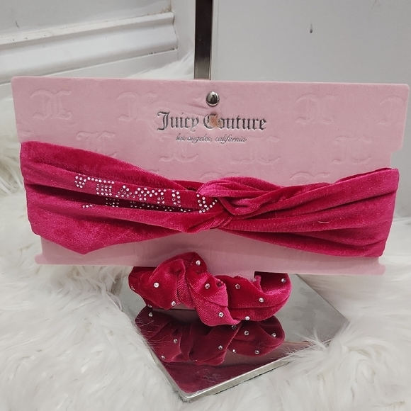 Juicy Couture Accessories - 🩷🔹️Juicy Couture 🔹️2pc Pink Headband and Scrunchie   Velvet Set